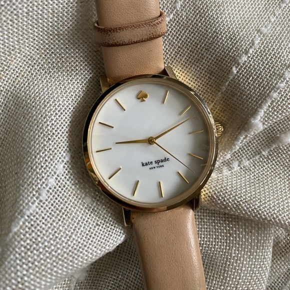 Kate spade rose gold watch - Picture 3 of 5